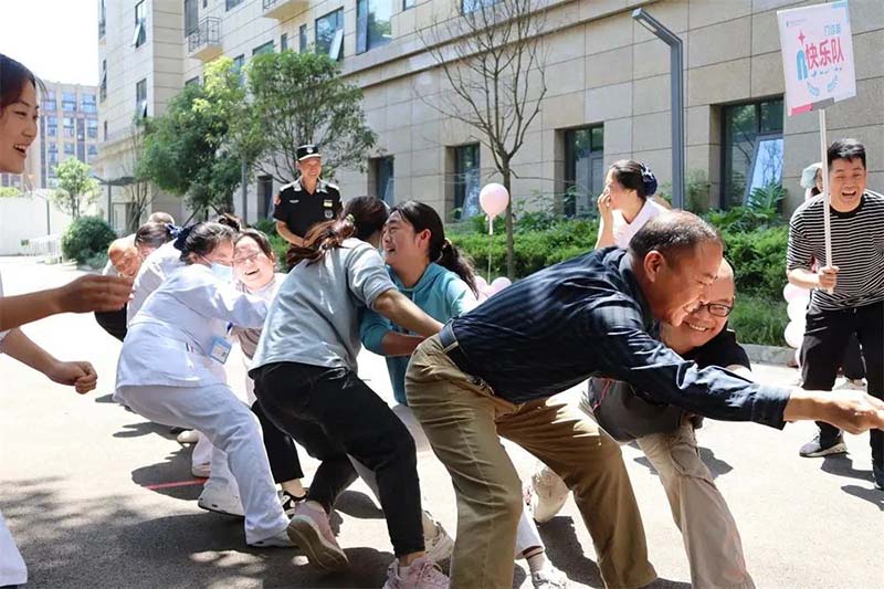 成都顾连天辰老年病医院护士节祝福